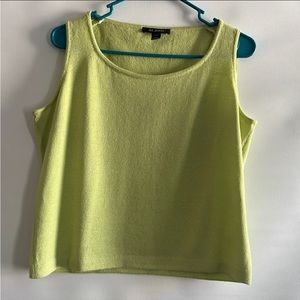 ST JOHN   yellow/light green sleeveless top
Size M
Good condition